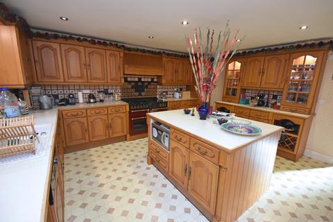 Brookhill House Bixley Lane, Rushmere St Andrew, Ipswich, IP4 5UA