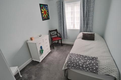 48 The Glade, Coulsdon, CR5 1SL