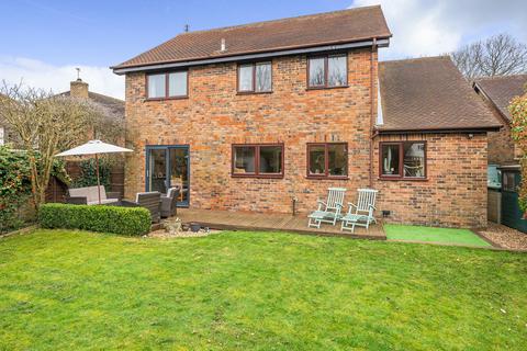3 Fox Dell, Storrington, Pulborough, RH20 4JY