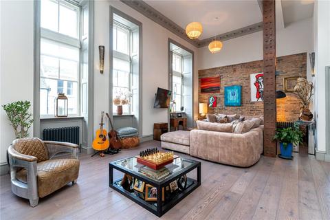 4 bedroom apartment to rent, Constitution Street, Edinburgh, Midlothian