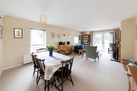 18a Abingdon Road, Cumnor, Oxford, OX2 9QN
