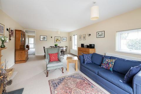 18a Abingdon Road, Cumnor, Oxford, OX2 9QN