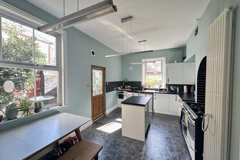 153 Burton Road, Derby, DE23 6AB