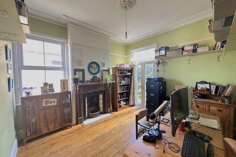 153 Burton Road, Derby, DE23 6AB