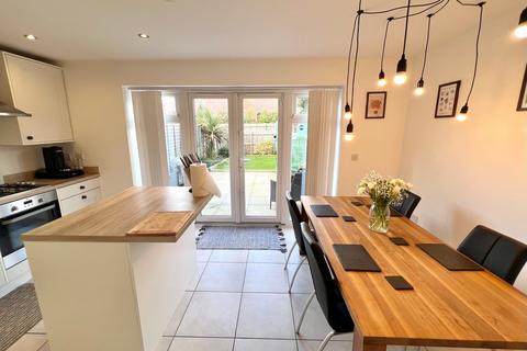 107 Dewberry Road, Tidbury Green, Solihull, B90 1UH