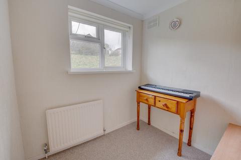 39 Bittern Walk, Brierley Hill, DY5 2QB