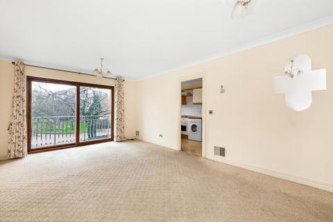 2 bedroom flat for sale, Fleetwood Close, Park Hill, East Croydon