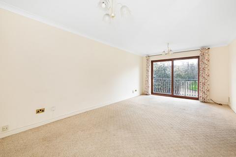 2 bedroom flat for sale, Fleetwood Close, Park Hill, East Croydon