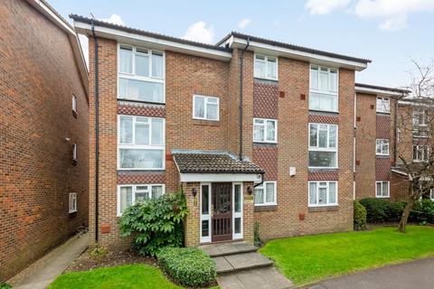 12 Fleetwood Close, Croydon, CR0 5HD