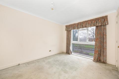 12 Fleetwood Close, Croydon, CR0 5HD