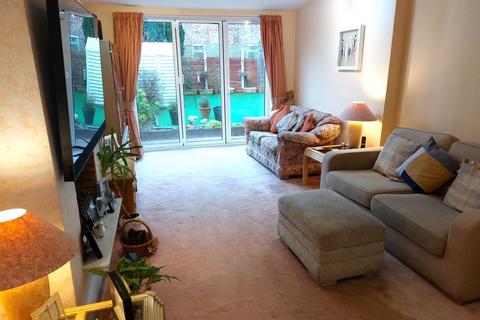 4 bedroom semi-detached house for sale - Park Road, Prestwich, M25