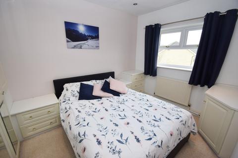 17 Cavalier Drive, Apperley Bridge, Bradford, BD10 0UF