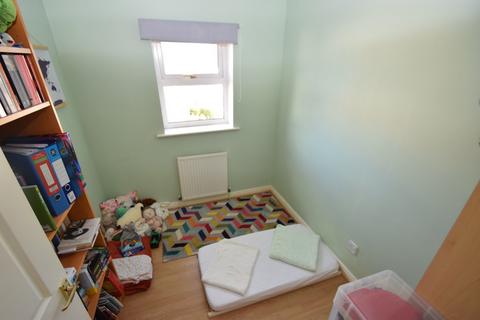 17 Cavalier Drive, Apperley Bridge, Bradford, BD10 0UF