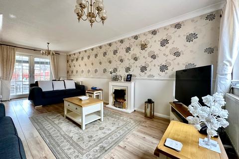 31 Camellia Close, Romford, RM3 0XW