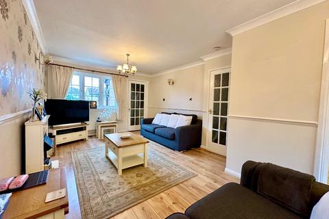 31 Camellia Close, Romford, RM3 0XW