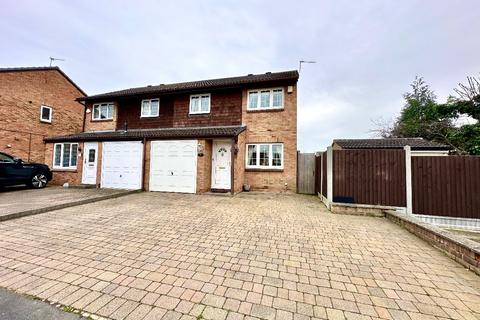 31 Camellia Close, Romford, RM3 0XW