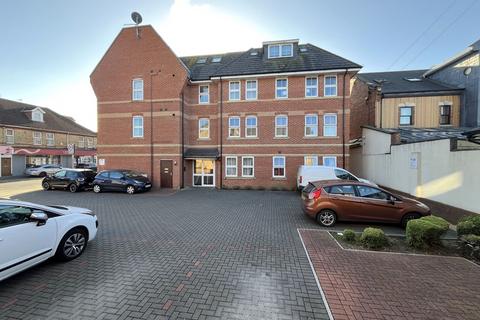 2 bedroom apartment for sale, Victoria Road, Parkstone