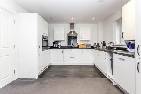 2 bedroom ground floor flat for sale - Waterside Road, Wellingborough NN8