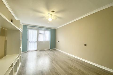 1 bedroom flat for sale, Hucknall Close, Harold Hill