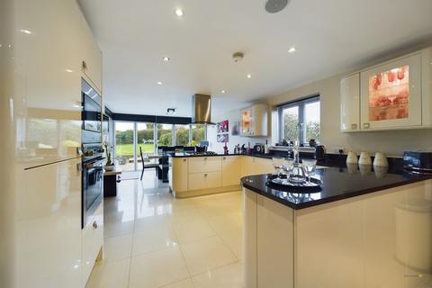 4 bedroom detached house for sale, Alrewas Road, Kings Bromley