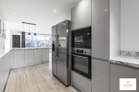 64 Lockesfield Place, London, E14 3AJ