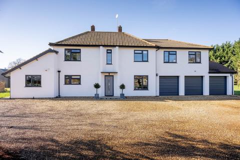 5 bedroom detached house for sale, Dereham