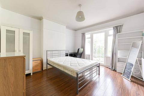 5 bedroom house to rent, Thornton Road, Balham, London, SW12