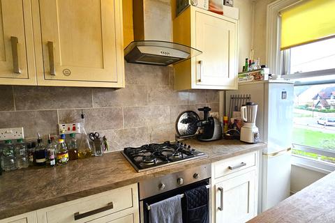 1 bedroom flat for sale, Woodside Green, London SE25