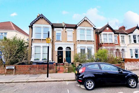 Woodside Green, London SE25