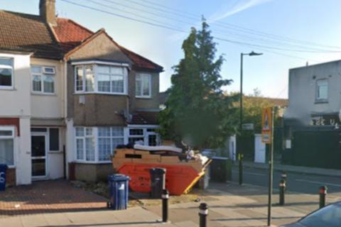 3 bedroom end of terrace house for sale, Beaconsfield Road, Southall