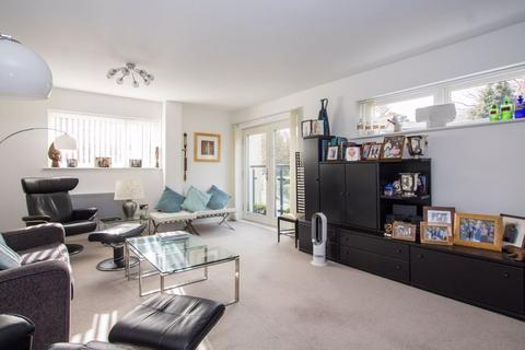 16 Balmoral Quays, Penarth, CF64 3NS