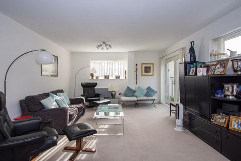 16 Balmoral Quays, Penarth, CF64 3NS