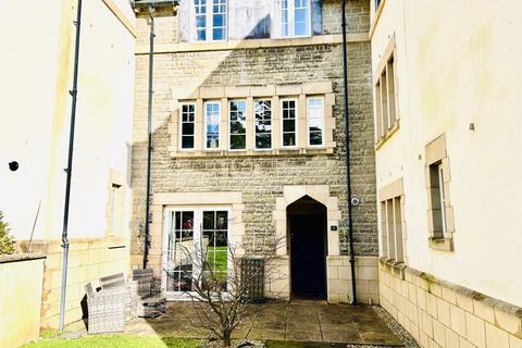 3 bedroom townhouse to rent, Western Courtyard, Pontyclun