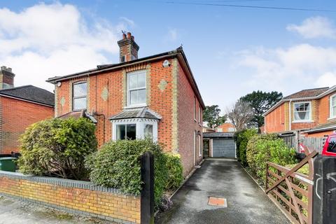 47 Brook Road, Bitterne, Southampton, SO18 6AZ