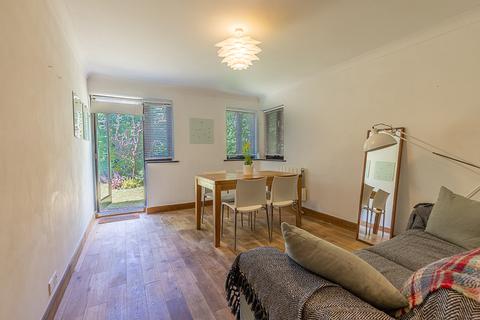 undefined, Twickenham Court, Cambridge CB4