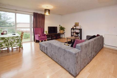 2 bedroom apartment for sale - Retail Park Close, Exeter