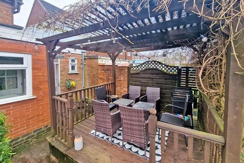 3 bedroom semi-detached house for sale, Highfield Road North, Walsall