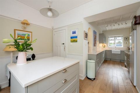 15 Compton Park Road, Plymouth, PL3 5BU