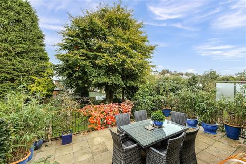15 Compton Park Road, Plymouth, PL3 5BU