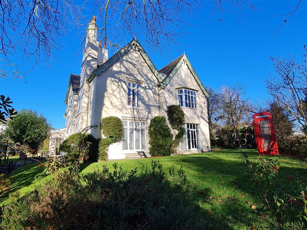 Molesworth Road, Plymouth PL3 5 bed detached house for sale £700,000
