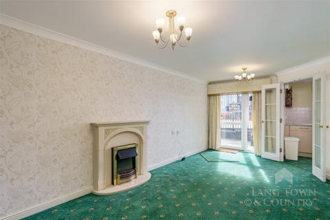 2 bedroom ground floor flat for sale, Plymouth PL4