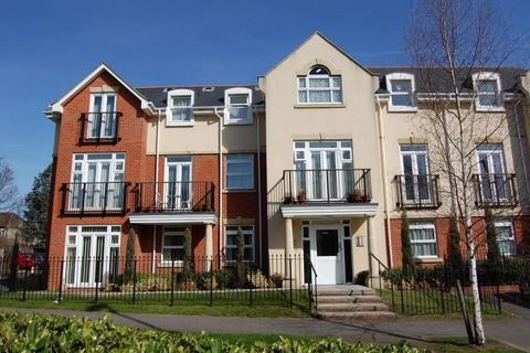 2 bedroom apartment for sale - Mayfair Court, Stonegrove, Edgware, Middlesex, HA8 7UH