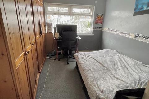 15 Boston Grove, Birmingham, B44 0HZ