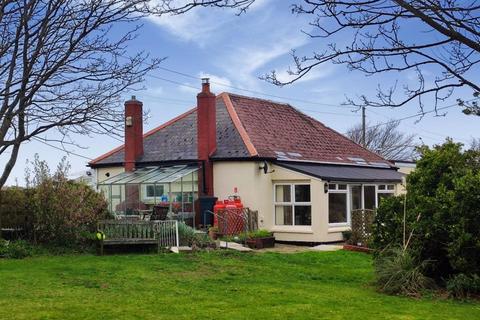 4 bedroom detached bungalow for sale, Commons Road, Newquay TR8