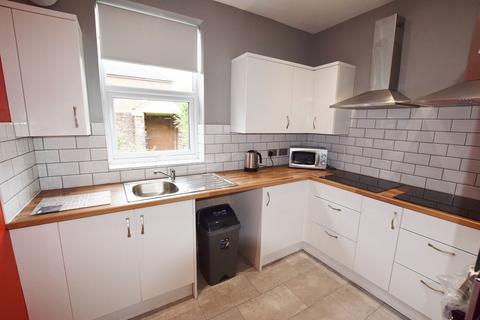 1 bedroom in a house share to rent, Newton Street, Stoke-on-Trent, ST4 6JL