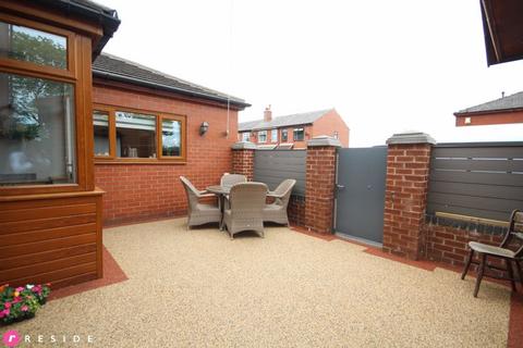 3 bedroom townhouse for sale - Bury Old Road, Bury BL9