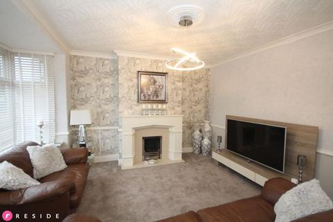 3 bedroom townhouse for sale, Bury Old Road, Bury BL9