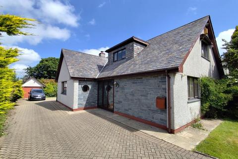 5 bedroom detached bungalow for sale, West Road, Newquay TR8