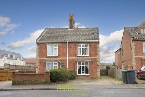 3 bedroom semi-detached house for sale, New Road, North Walsham