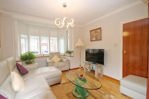 3 bedroom terraced house for sale, Coniston Avenue, Greenford